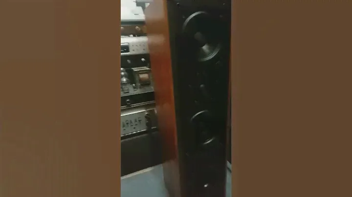 Vintage Dali blue 5005 floor standing speakers,165mm bass driver x2,made in Denmark